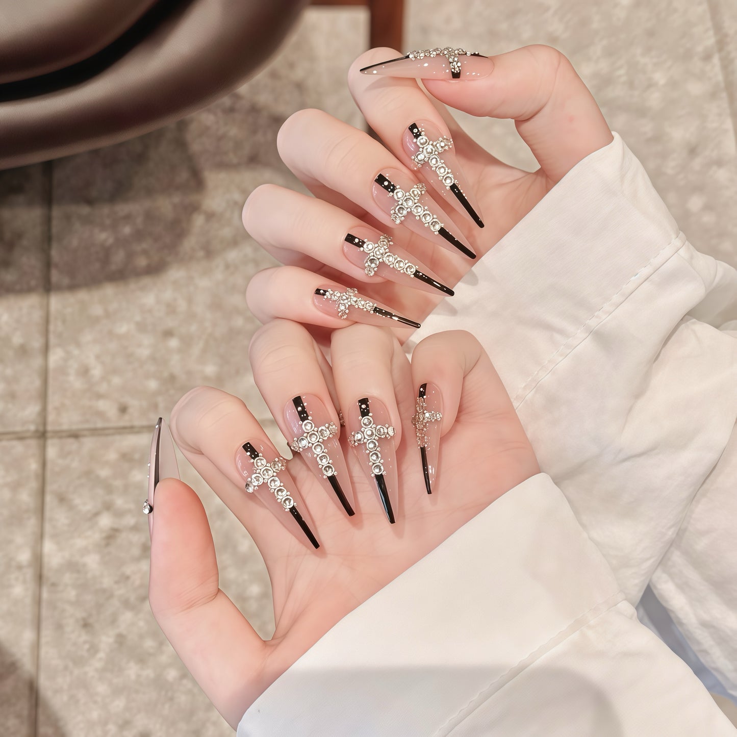 ZX-2298-AM-Shiny Diamonds Nails