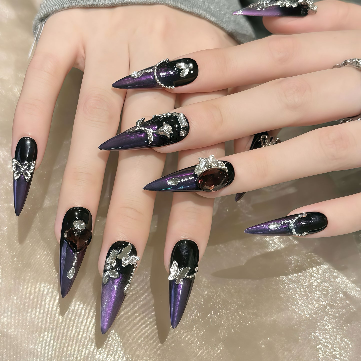 ZX-112-AM-Shiny Diamonds Nails