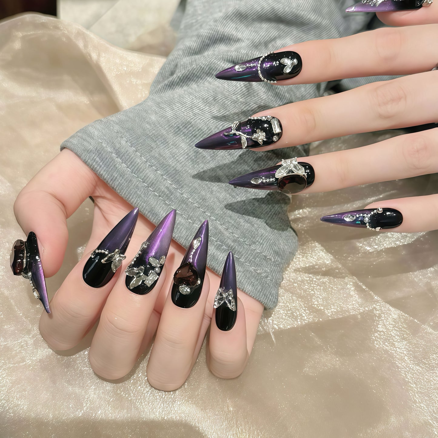 ZX-112-AM-Shiny Diamonds Nails