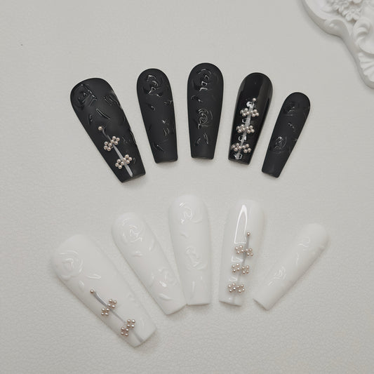 ZX-1642-CH-Shiny Diamonds Nails