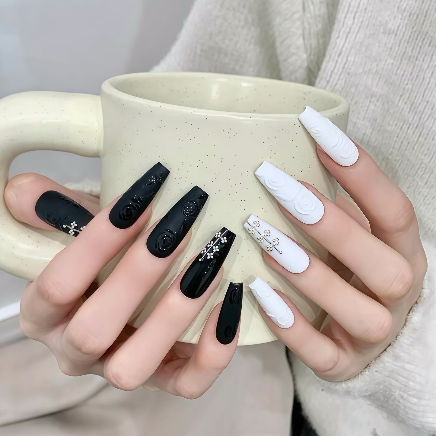 ZX-1642-CH-Shiny Diamonds Nails