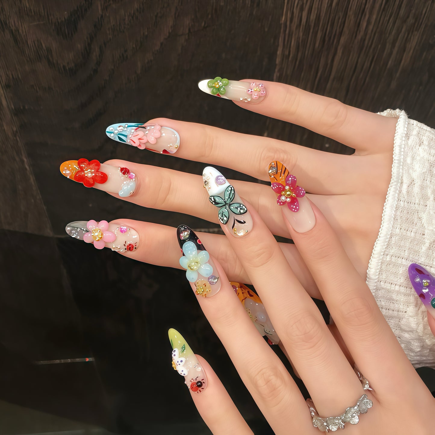 ZX-666-CH-Shiny Diamonds Nails