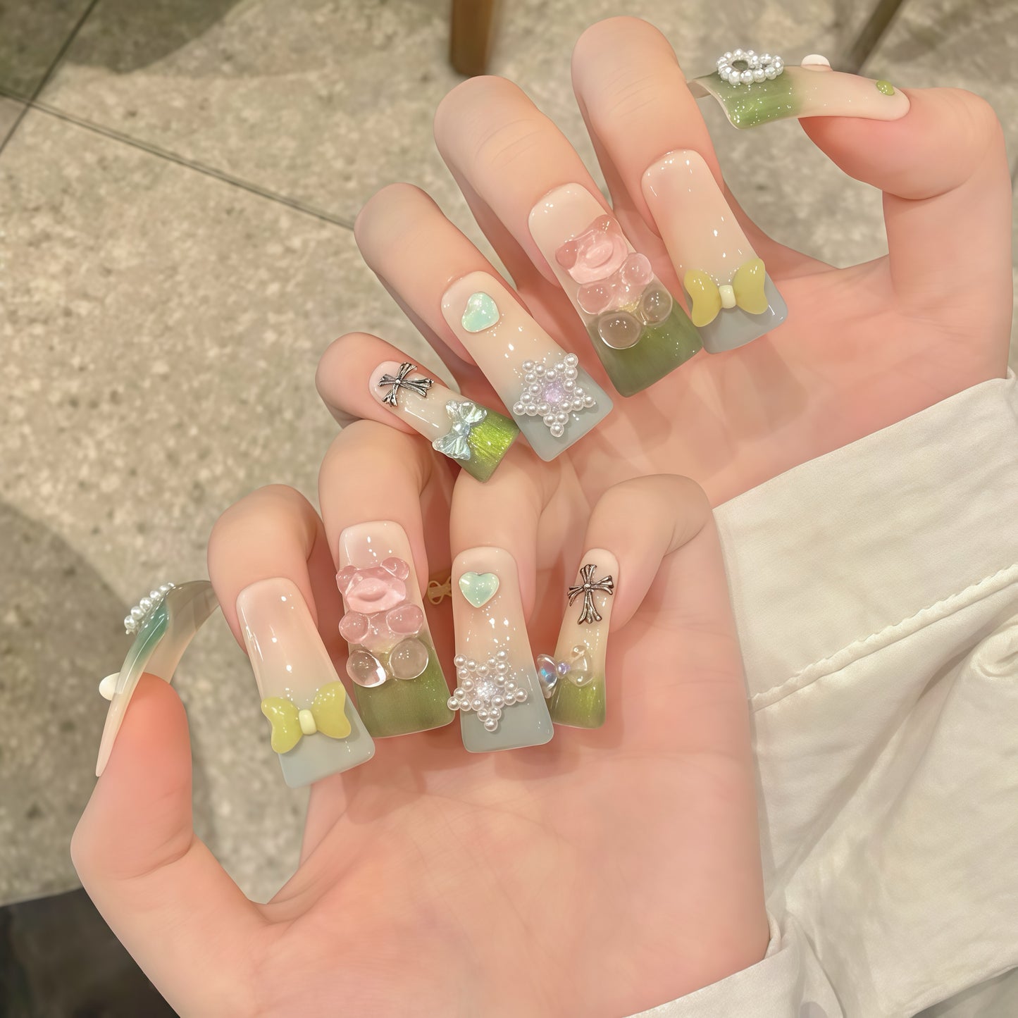 ZX-2094-CA-Shiny Diamonds Nails