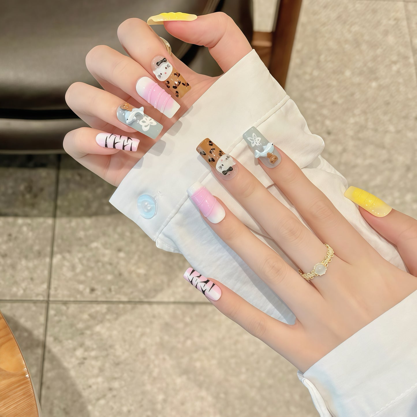 ZX-2336-CA-Shiny Diamonds Nails