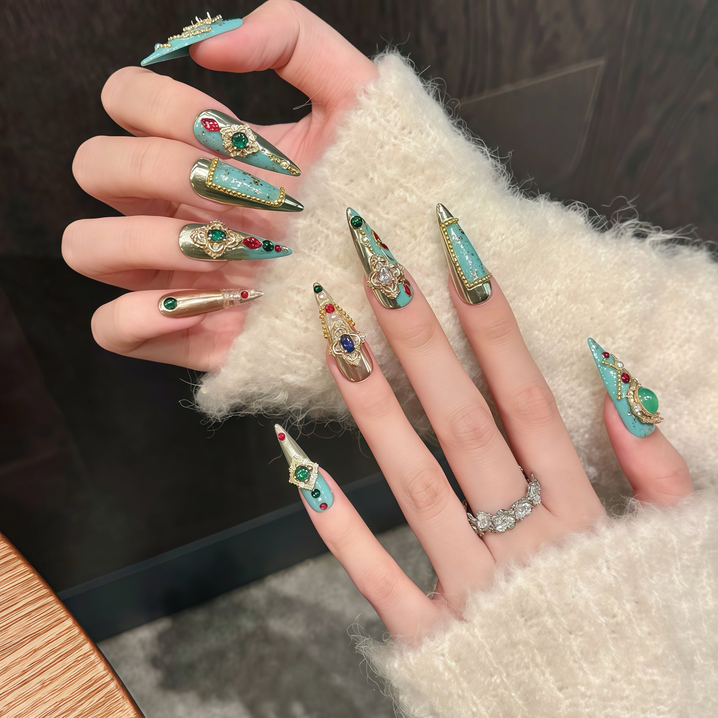 ZX-2717-CH-Shiny Diamonds Nails