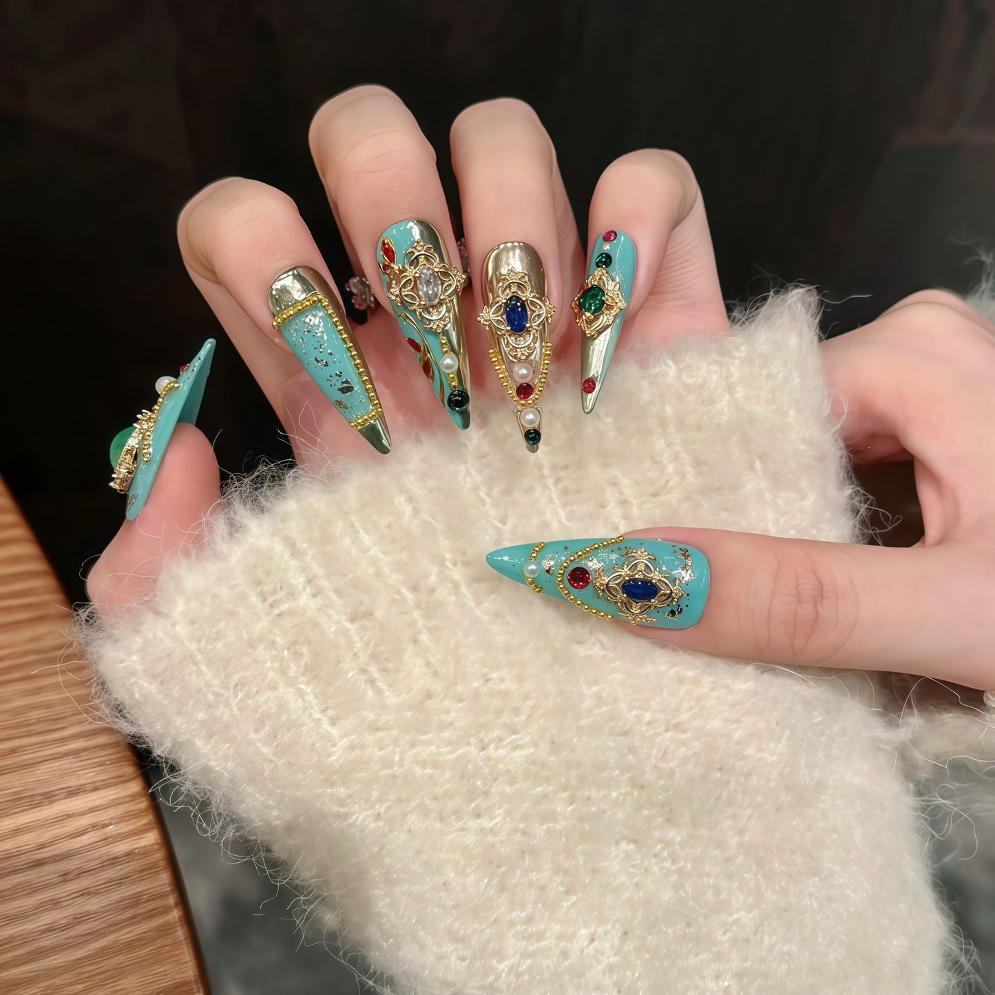 ZX-2717-CH-Shiny Diamonds Nails