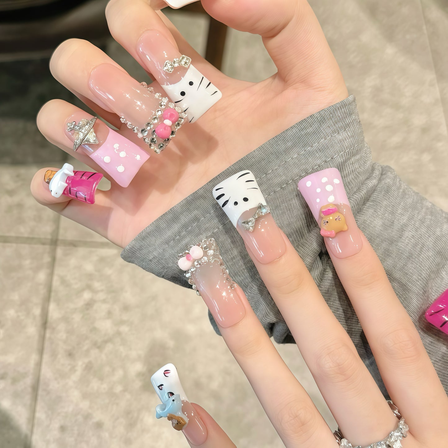 ZX-152-CA-Shiny Diamonds Nails