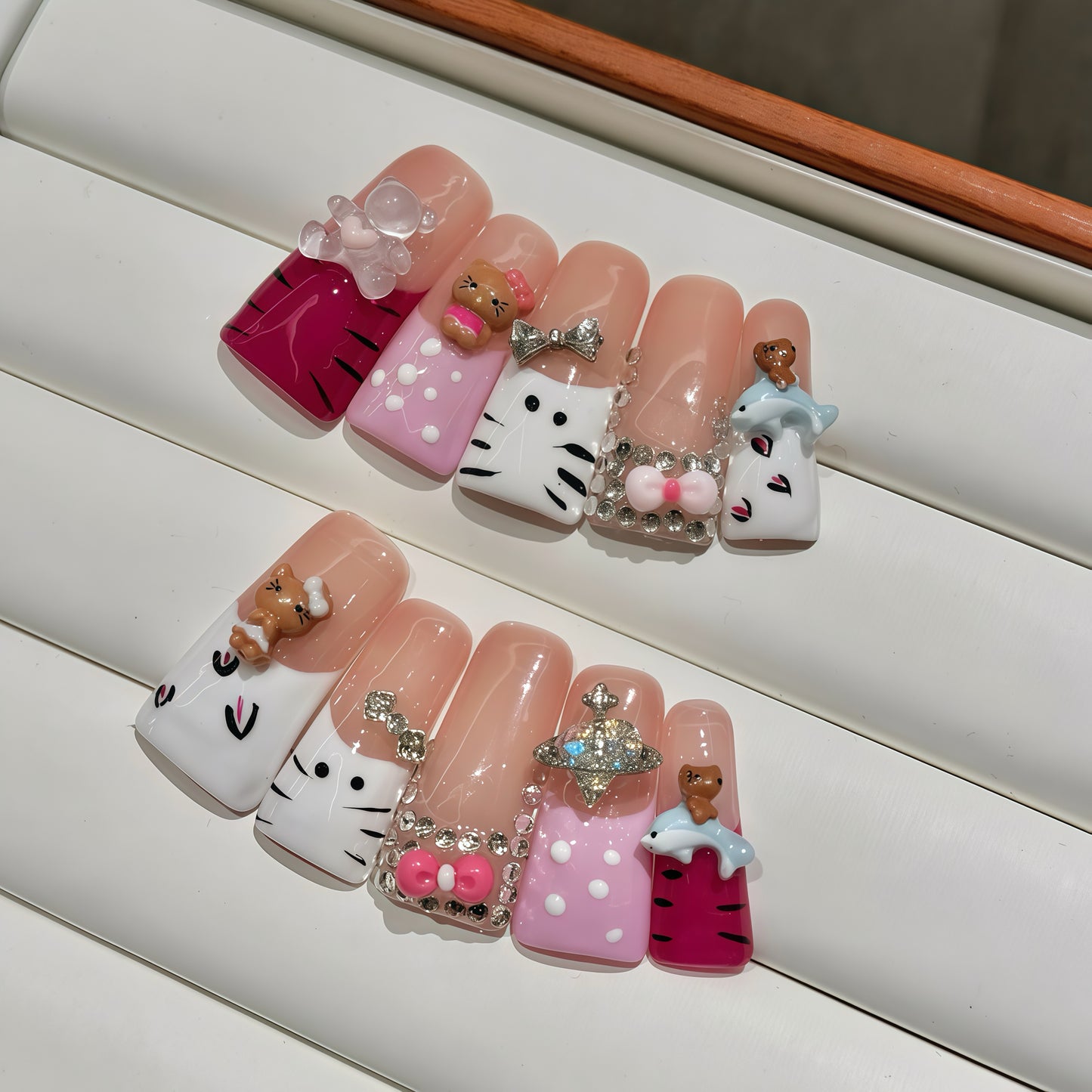 ZX-152-CA-Shiny Diamonds Nails