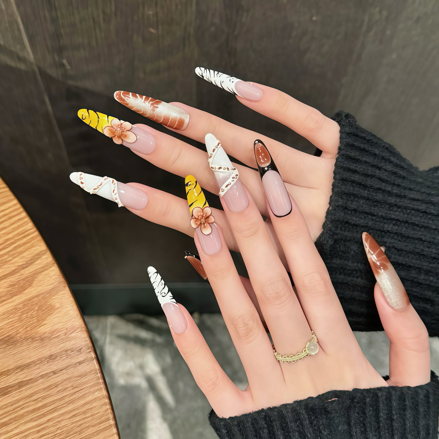 ZX-2633-AM-Shiny Diamonds Nails