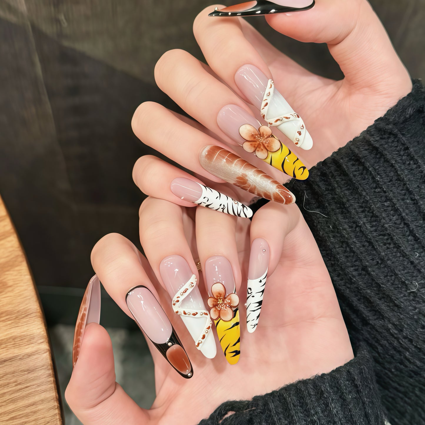 ZX-2633-AM-Shiny Diamonds Nails