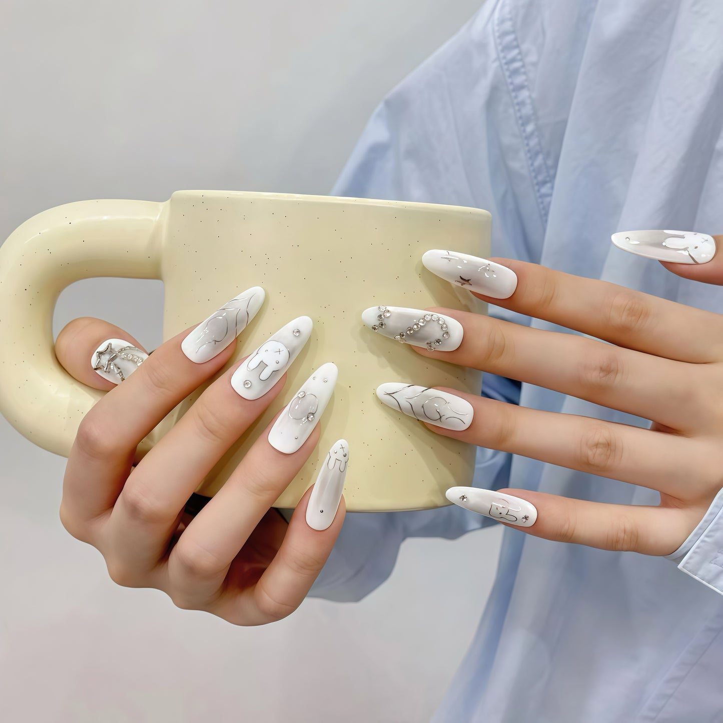 ZX-1772-CA-Shiny Diamonds Nails