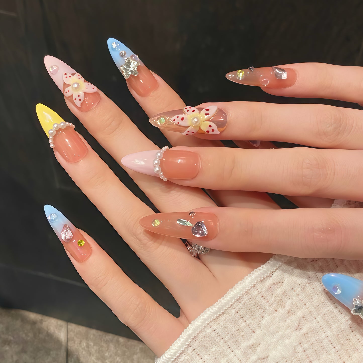 ZX-1948-CA-Shiny Diamonds Nails