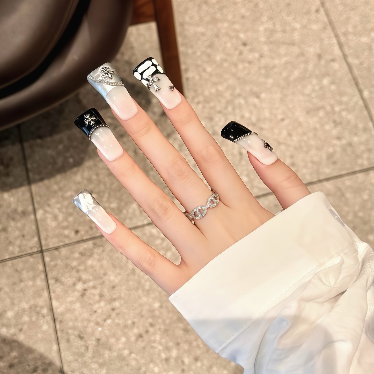 ZX-2106-AM-Shiny Diamonds Nails