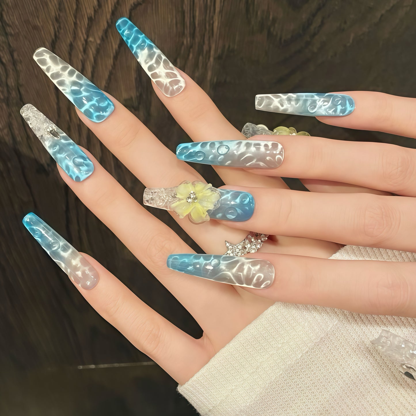 ZX-387-AM-Shiny Diamonds Nails