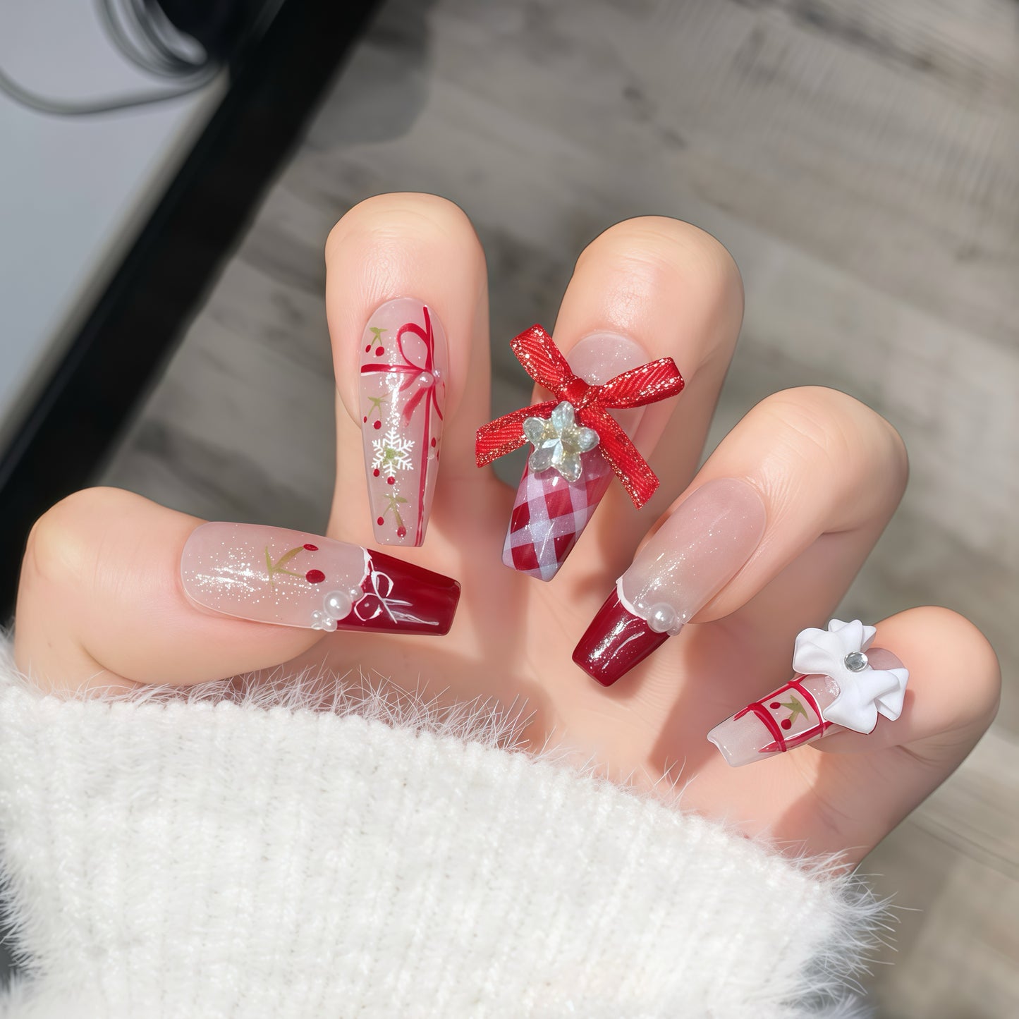 ZX-1368-CH-Shiny Diamonds Nails