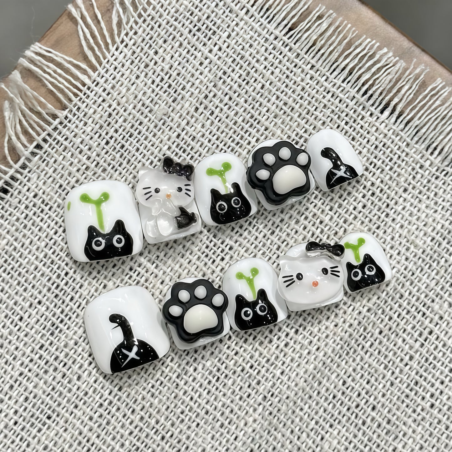 ZX-C111-CA-Shiny Diamonds Nails