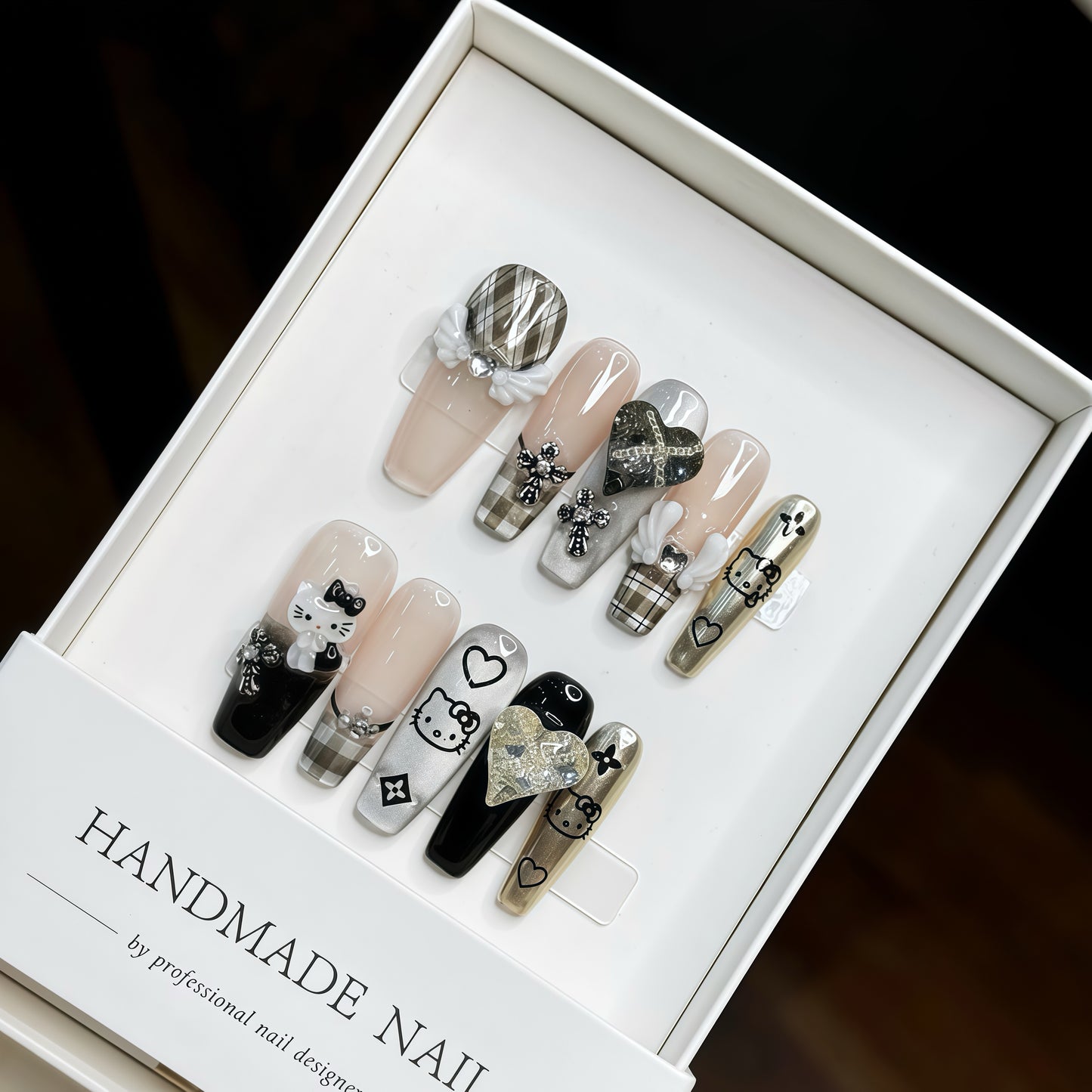 ZX-1653-CA-Shiny Diamonds Nails