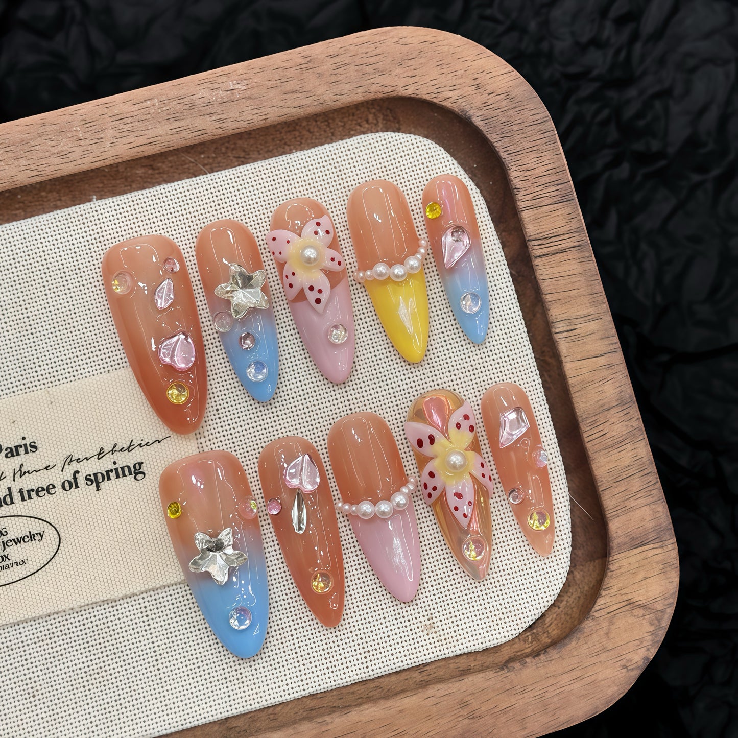 ZX-1948-CA-Shiny Diamonds Nails