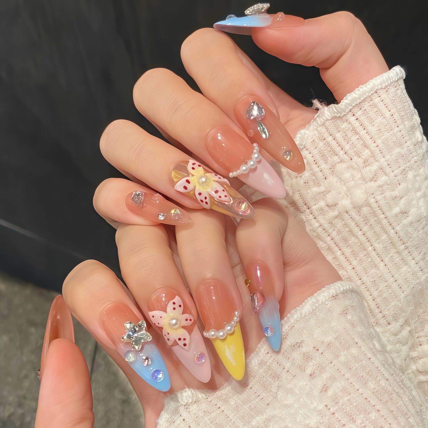 ZX-1948-CA-Shiny Diamonds Nails